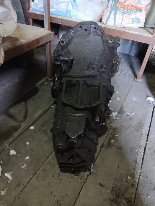 Коробка передач Ауди А6С4..  Б/у