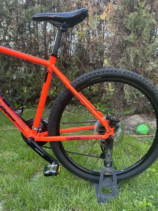 Nakamura Summit 27.5 цола L 3x8 Sram x4