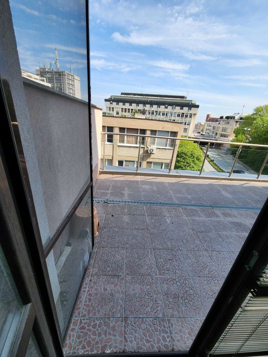 Дава се под наем Офис в Асеновград - 35 кв.м за 153 € - Снимка #4