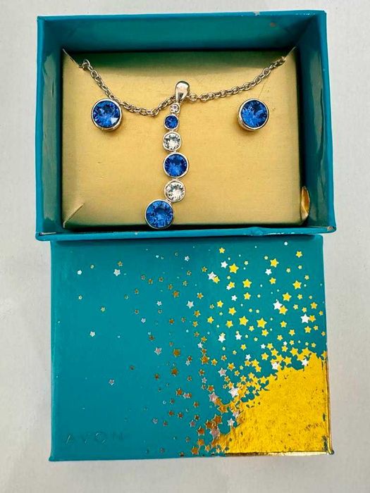 Сет бижута от AVON