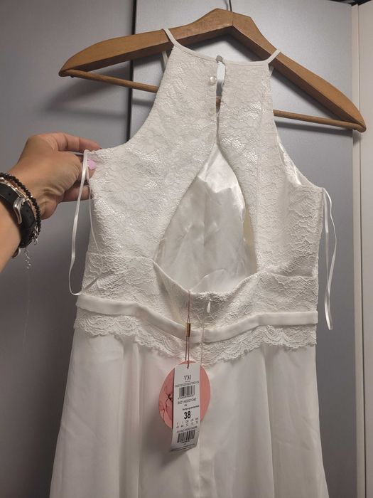 Бяла рокля за сватба или парти