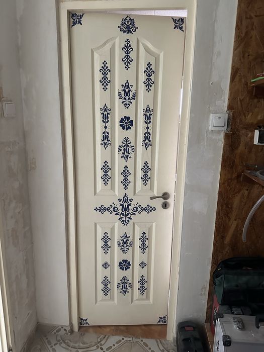 Usi Lemn Masiv Vopsite cu toc