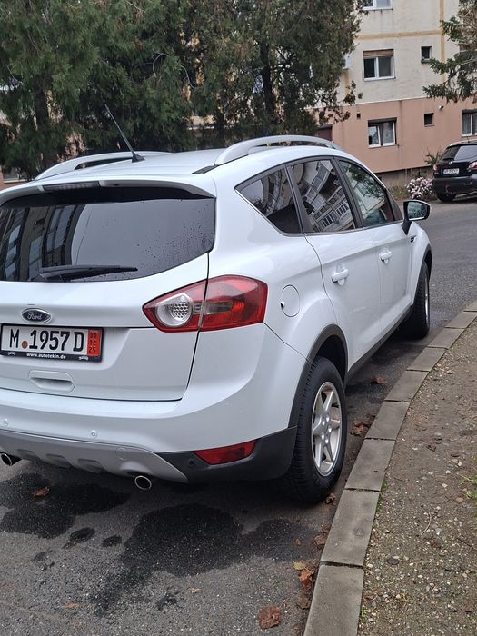 ford kuga  an 2011