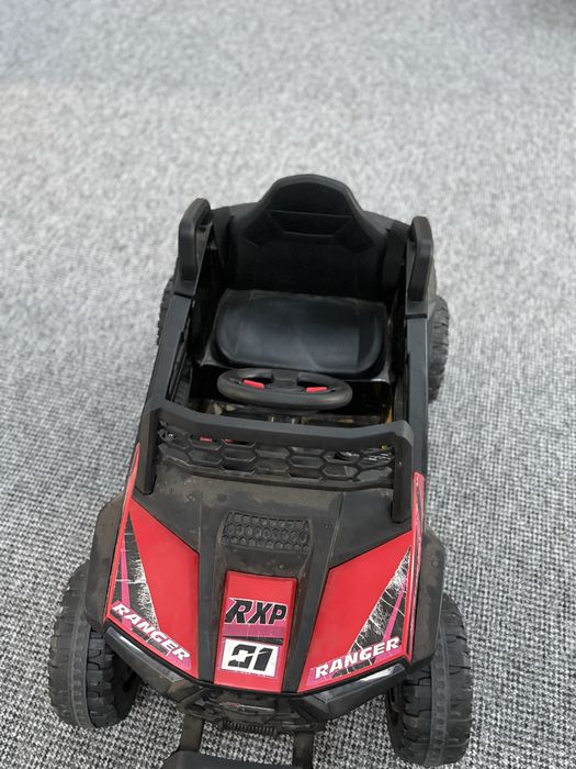 Masinuta electrica cu telecomanda