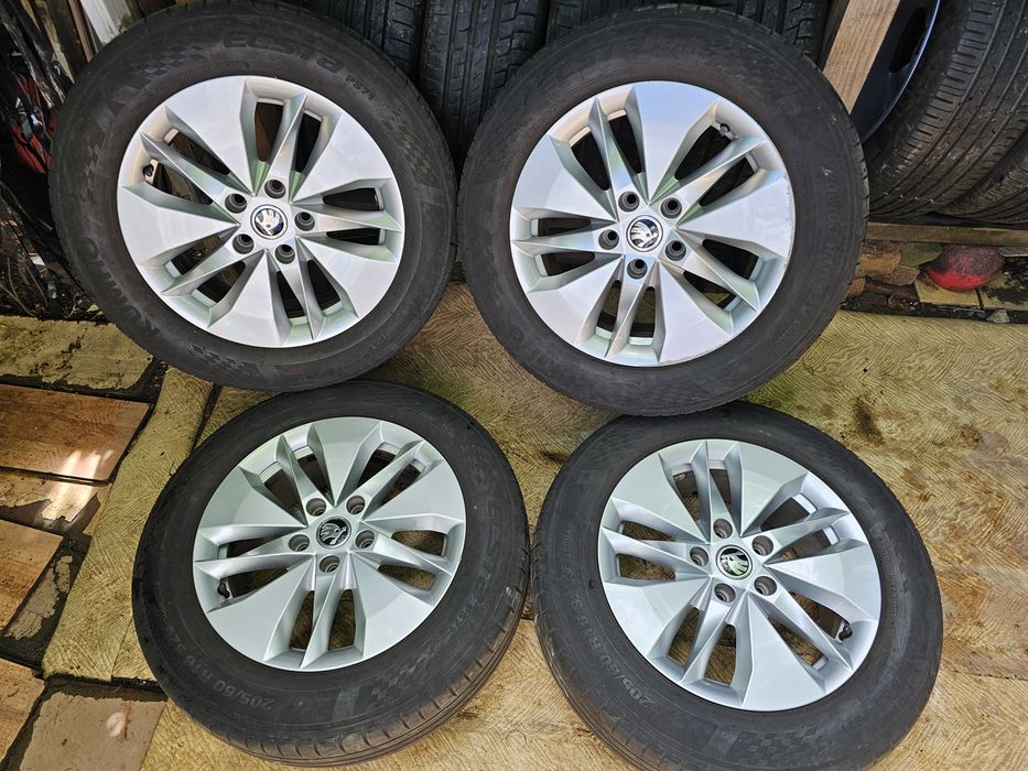 Jante aliaj 16" Skoda Octavia 3/4 Volkswagen cu anvelope vara  205 60 16