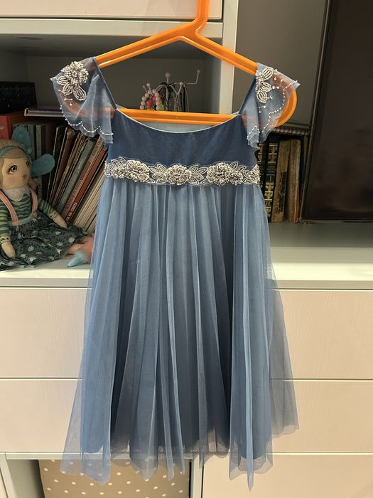 Прекрасни рокли Petite Fleur, Next, Monsoon…