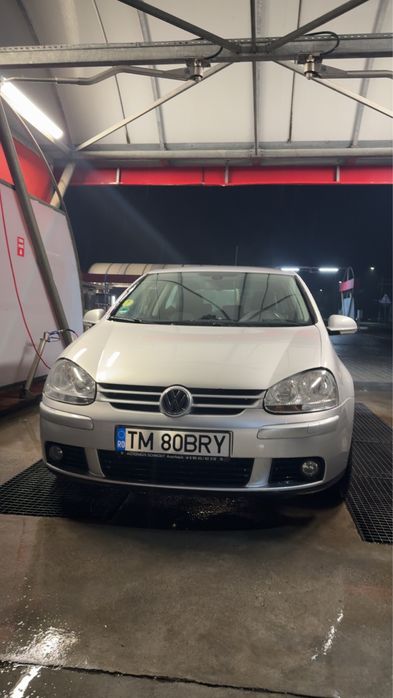 VOLKSWAGEN Golf 2009