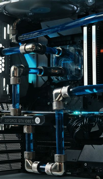 Pc gaming custom schimb cu laptop minim RTX 4070