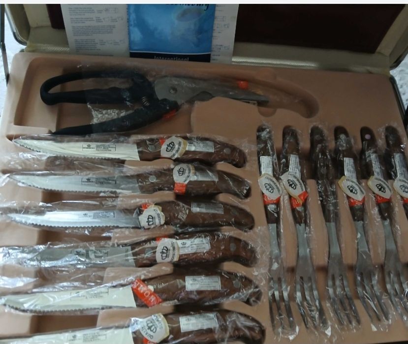 Set cutite -lipsa o furculita