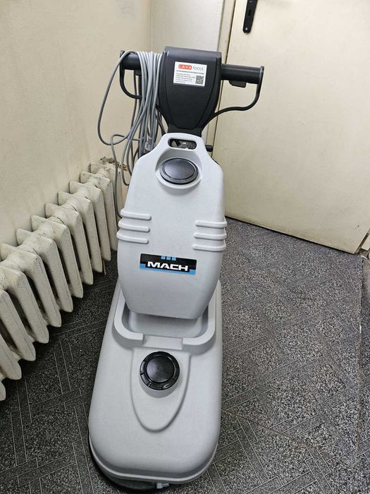 Подопочистваща машина Mach M360