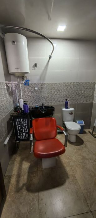 Продаётся офис готовый с арендатороми Сергели