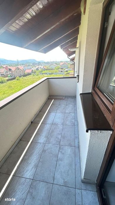 Garsonieră lângă mall Sanpetru, bucătărie separată, loc de parcare.