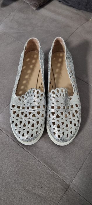 Дамски обувки и маратонки