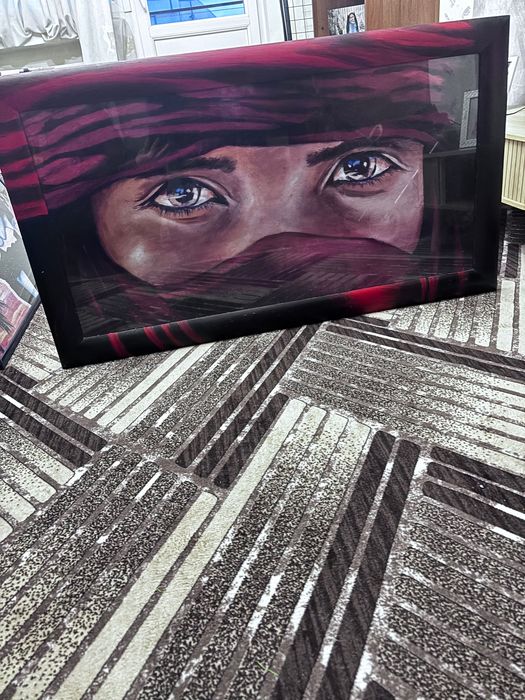 Doar un tablou mai este disponibil cel confectionat din piese puzzle