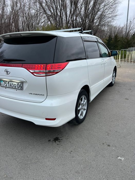 Тойота  Estima 3,5