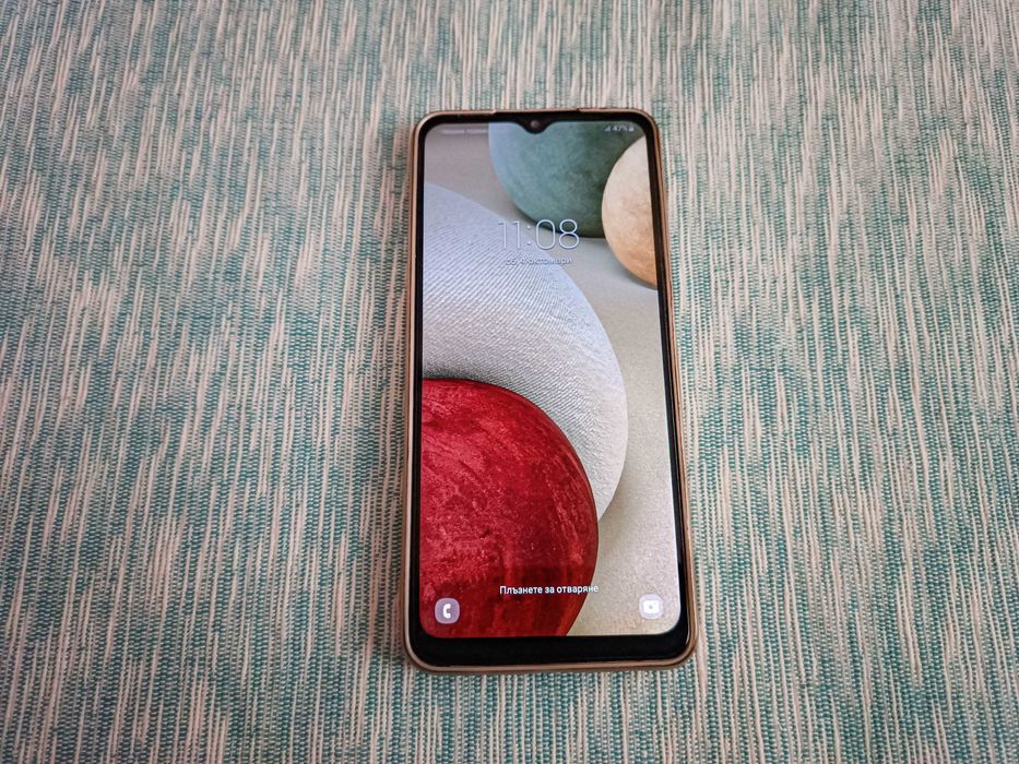 Телефон Samsung Galaxy A12