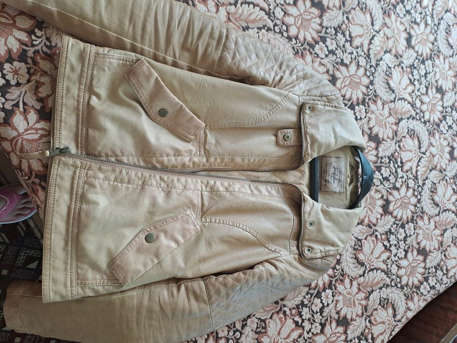 Кожено еке,изкуствена кожа