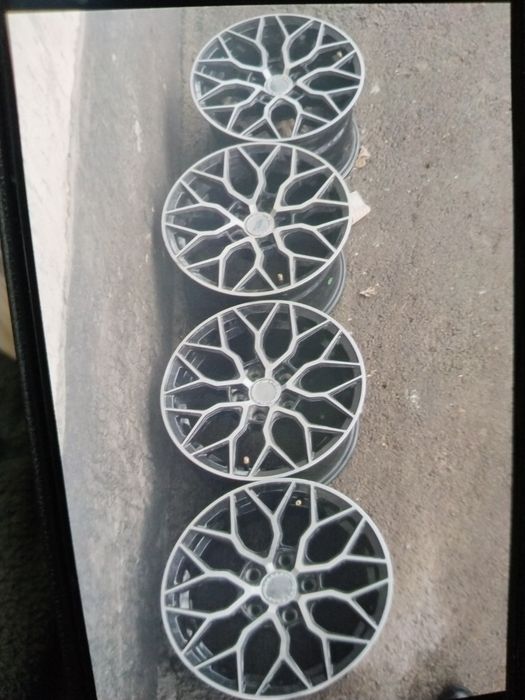 Продам титанывве диски для Камри двадцатки