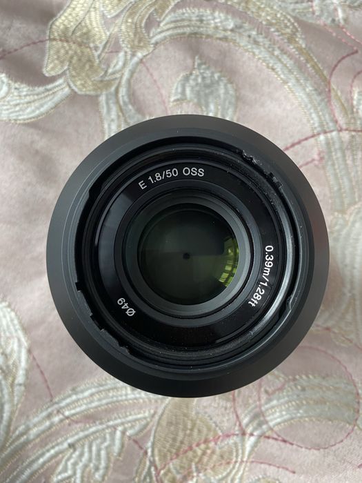 Sony 50mm f1.8 почти новый