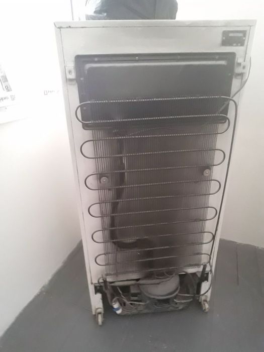 Холодильник продается