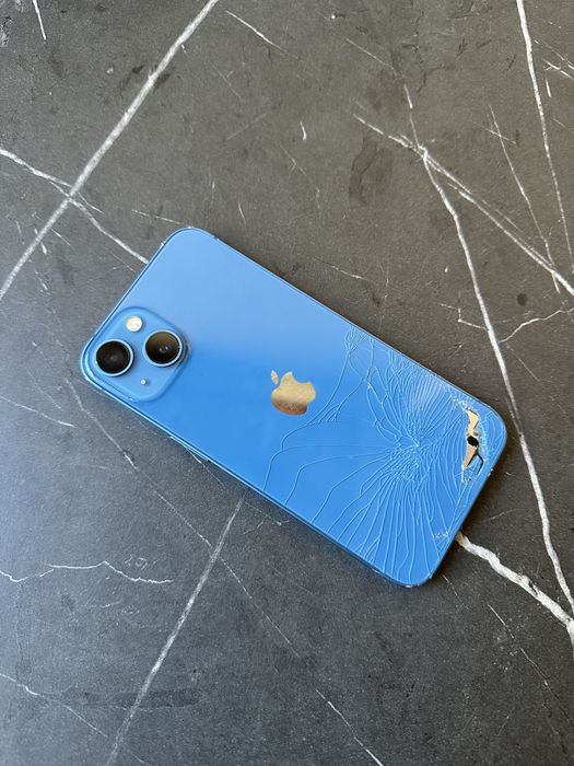 IPhone 13 Blue ICLOUD