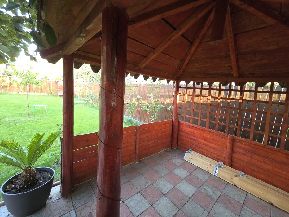 Foișor rustic rezistent si mare