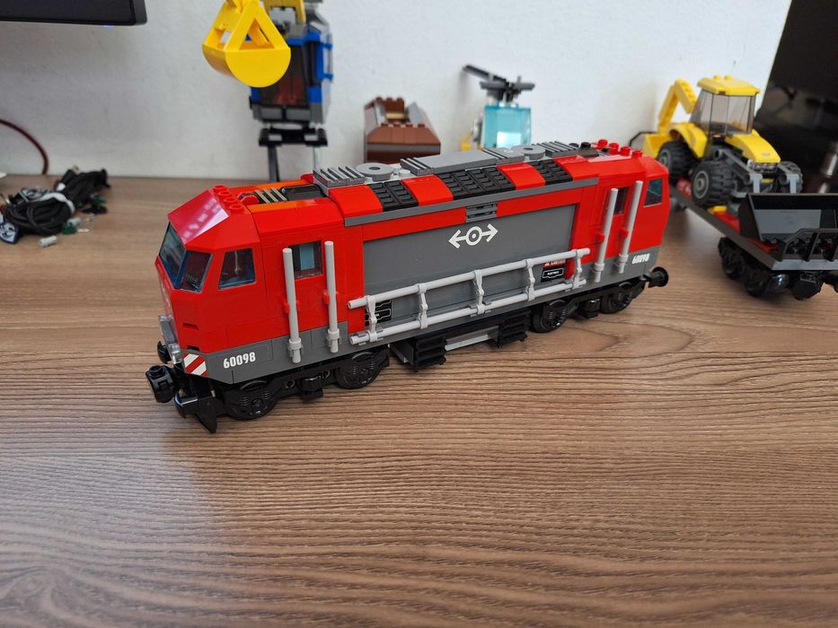 Lego влакове 60098 и 7938