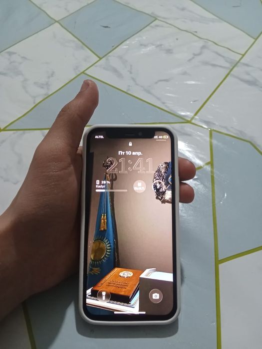 Продам iPhone 12 mini