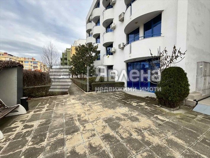 Продава се Двустаен апартамент в к.к. Слънчев бряг - 46 кв.м за 1370 €/кв.м - Снимка #9