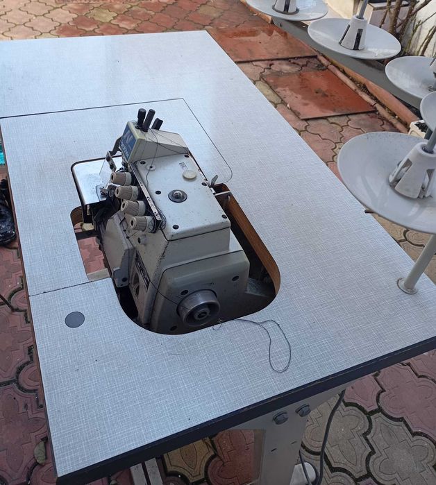 Vând triplok  Brother și cadou o mașina liniară Brother