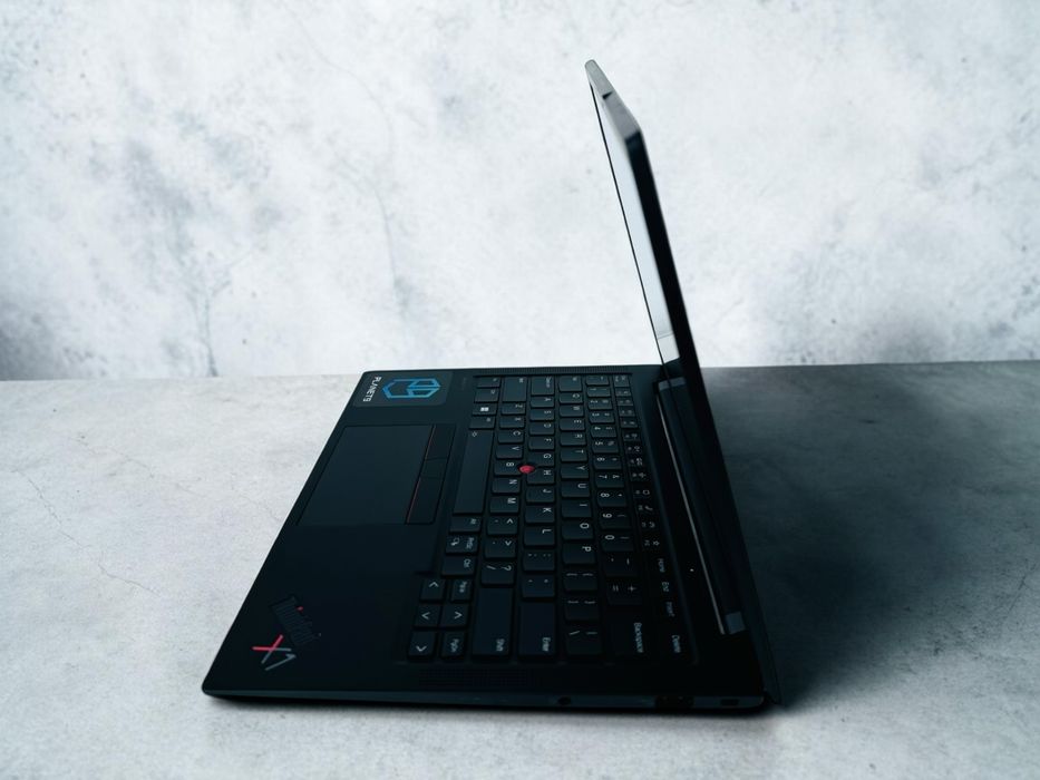 Лаптоп Lenovo ThinkPad X1 Carbon Gen 11 14" WUXGA Intel Core i7-1355U 16GB 256GB Гаранция!