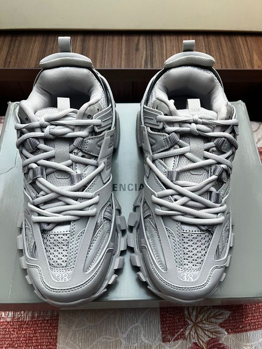 Balenciaga track “Gray”