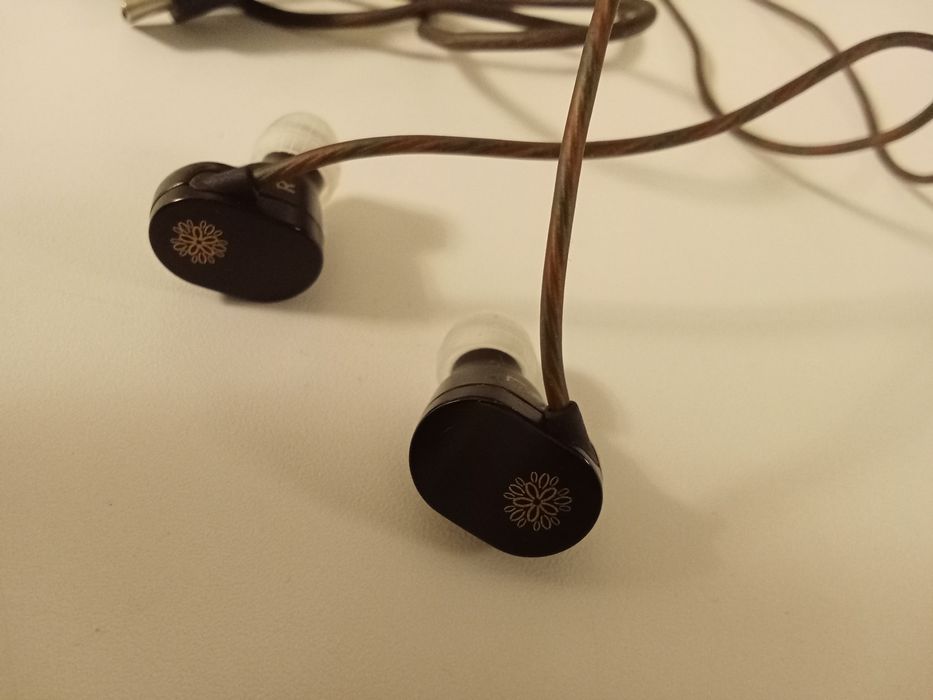 Наушники Moondrop