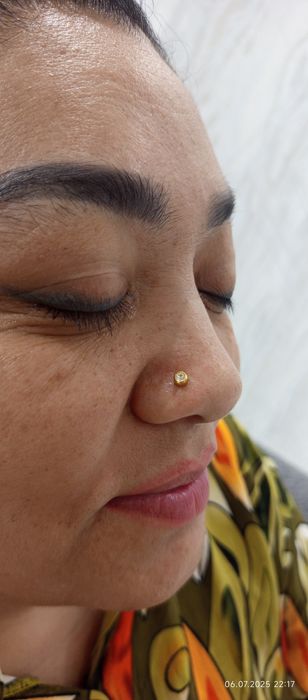 Og'riqsiz Quloq Burun teshamiz