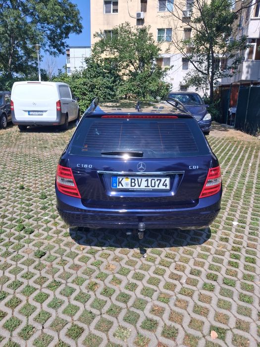 Vând Mercedes c class an 2013