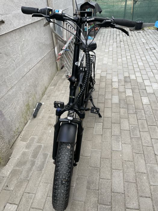 Vînd bicicletă electrică Italiană.