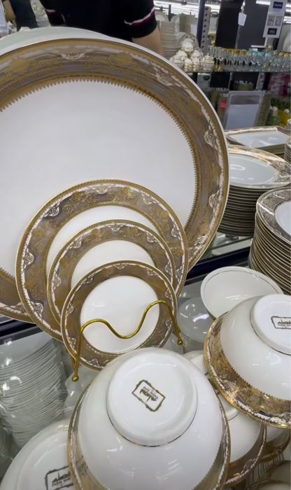 Сервис на 24 персоны