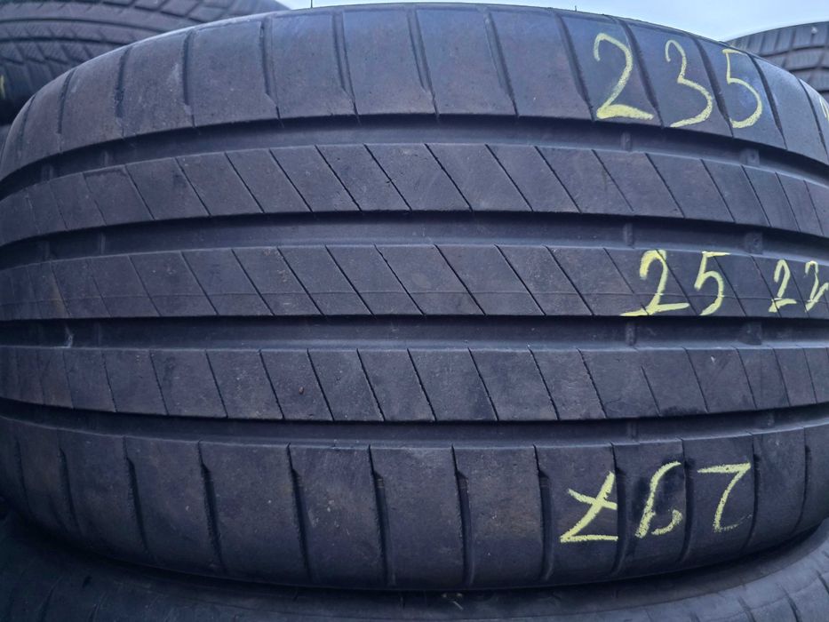 4бр Летни гуми 235 35 19 - Bridgestone