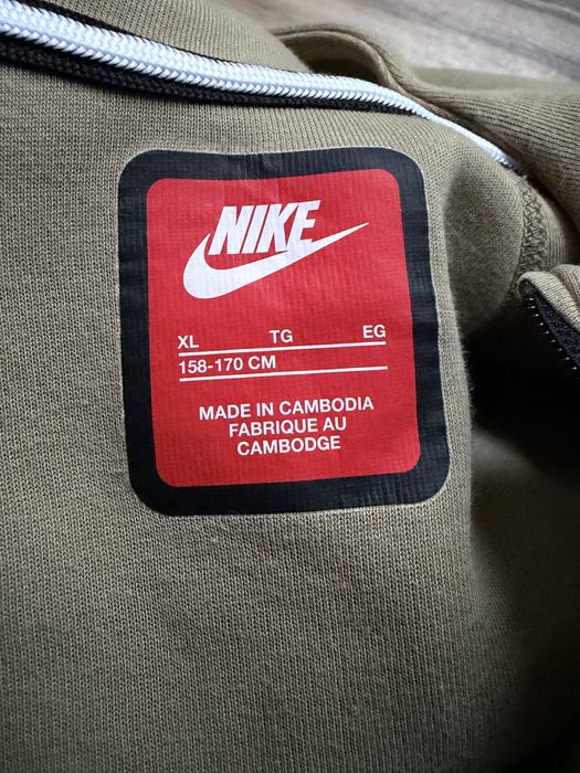 Чисто нова оригинална памучна горница Nike ! S