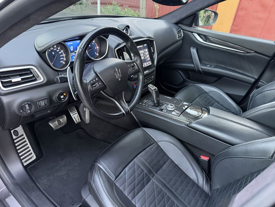 Maserati  Ghibli 2020 3.0d 275 Cp. 59.000km Extra full. Variante