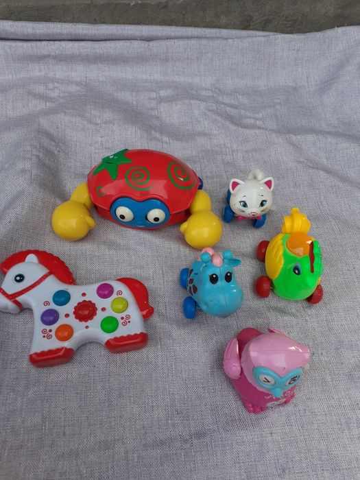 Продам разные игрушки листайте фото