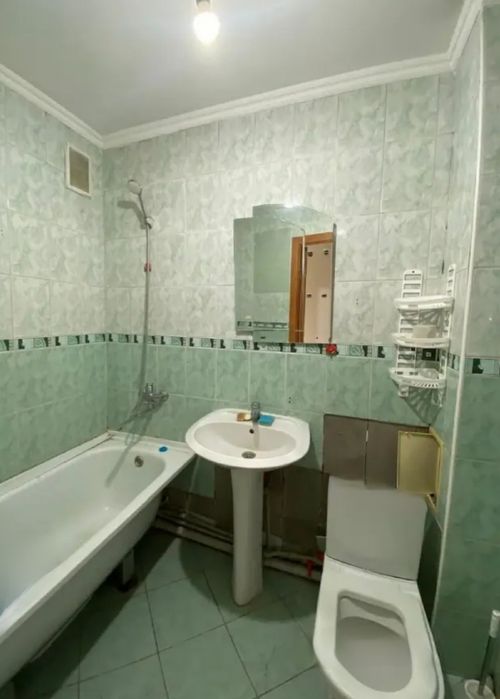 продам 3-х ком. 56кв. 4мкр. 5-этаж