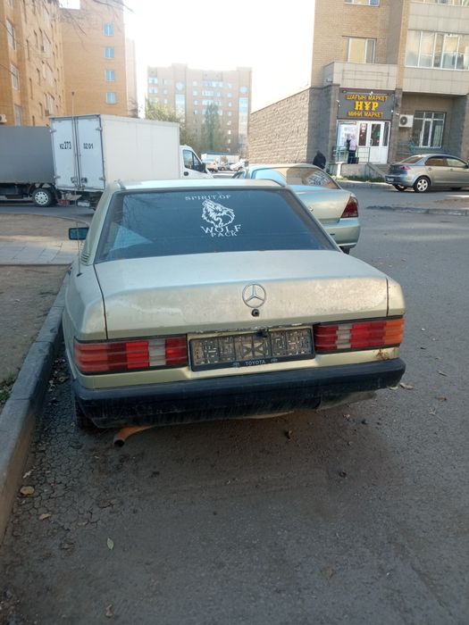 Продам Мерс 190 объем 1.8
