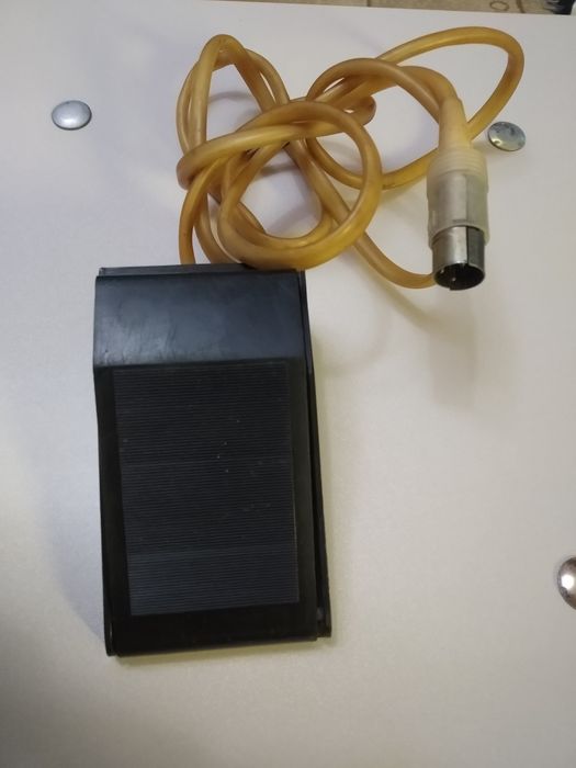 Педаль от машинки для маникюра STRONG.