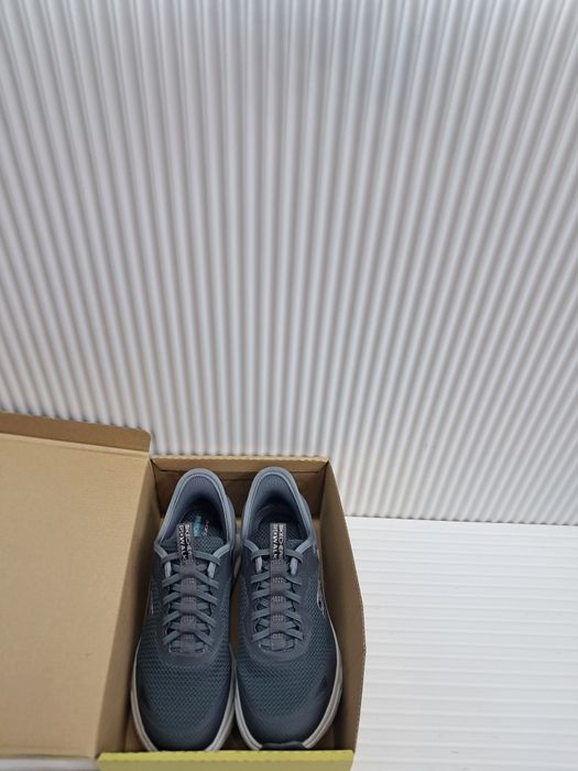 Кроссовки оптом и в розницу