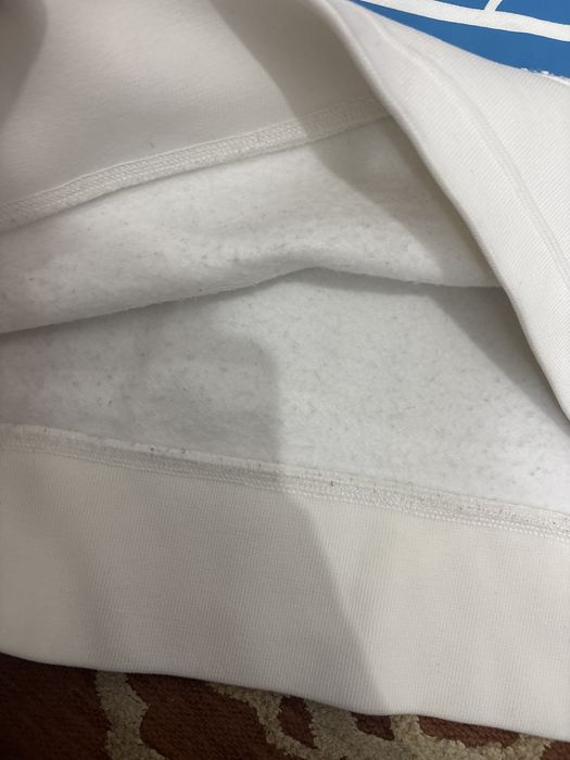 Свитшот мужской белый