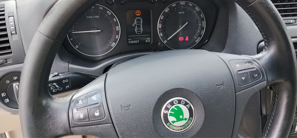 Skoda octavia 2 1.9 tdi Laurin & Klement