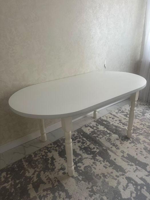 Продам стол куханный