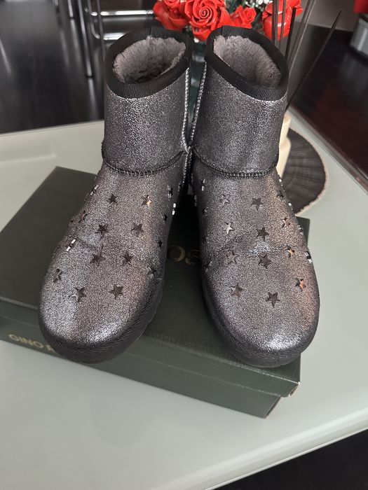 Ботуши 39 номер.