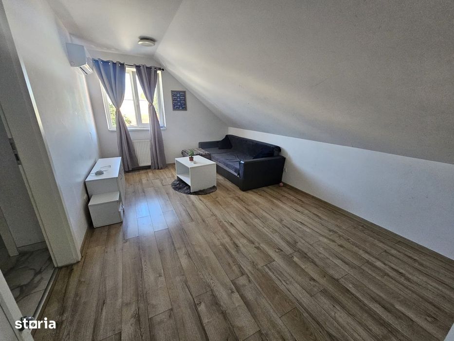 Apartament 2 camere decomandat Complex Studentesc - loc de parcare !!